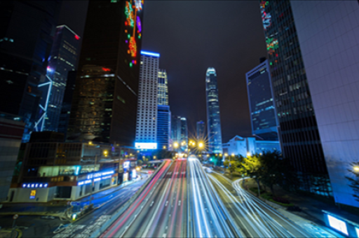 左手牵微信，右手牵胖东来，东方甄选寻找新零售2025答案
